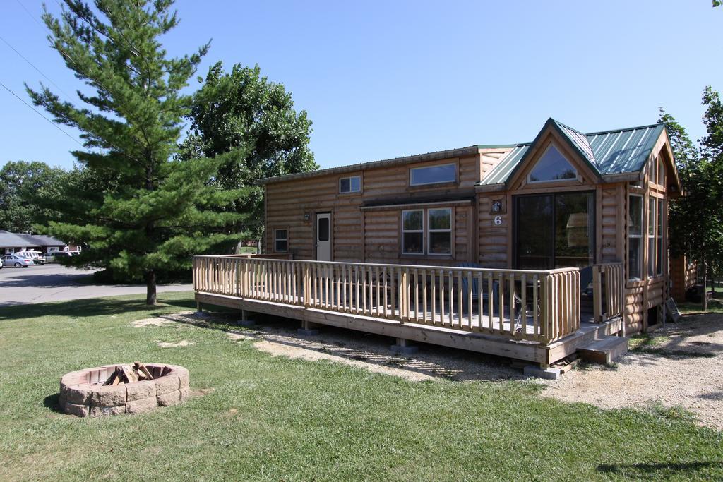 Lakeland Rv Campground Deluxe Loft Cabin 11 Hotel Edgerton Exterior photo